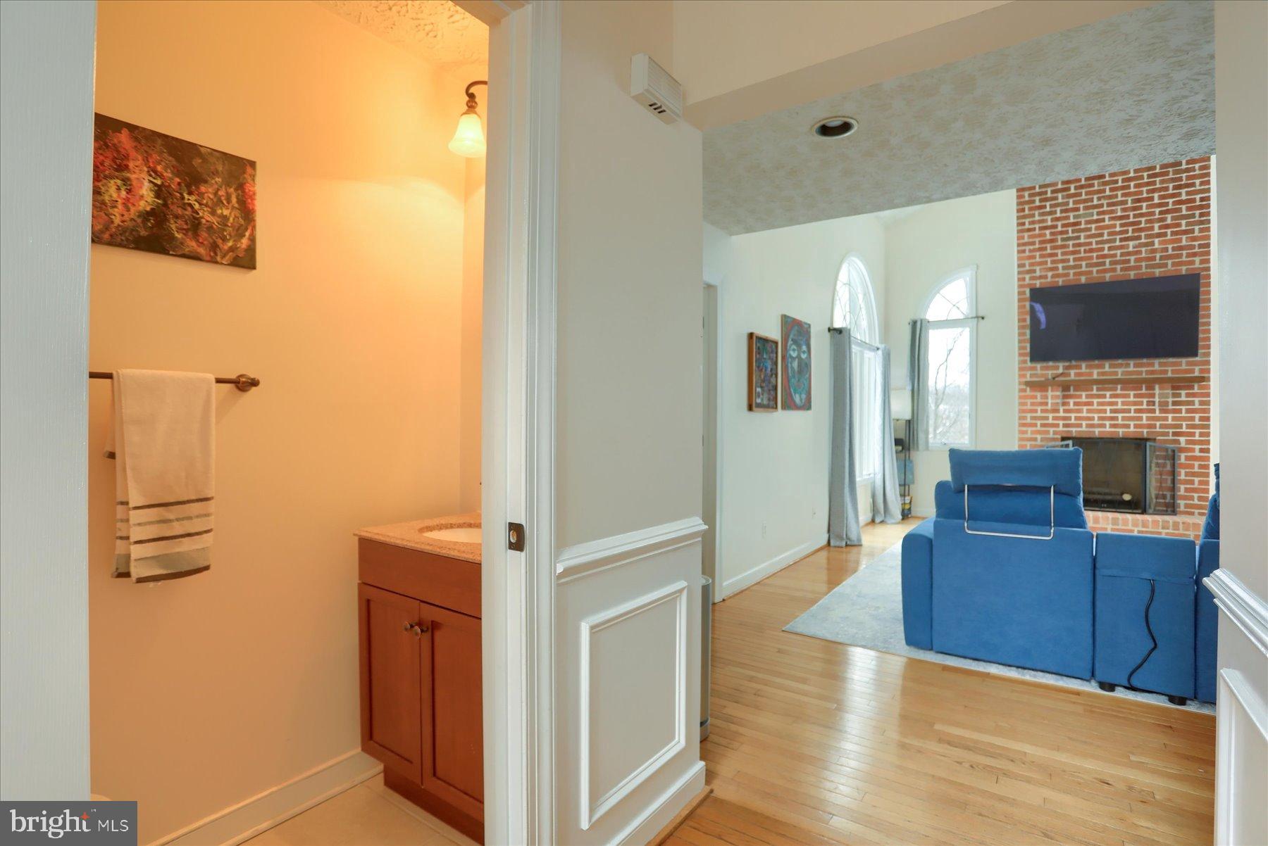 DURHAM MANOR - Residential