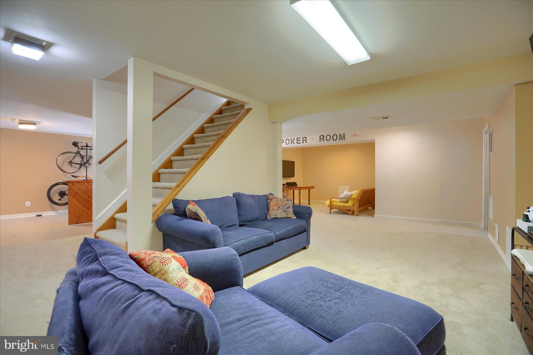 DURHAM MANOR - Residential