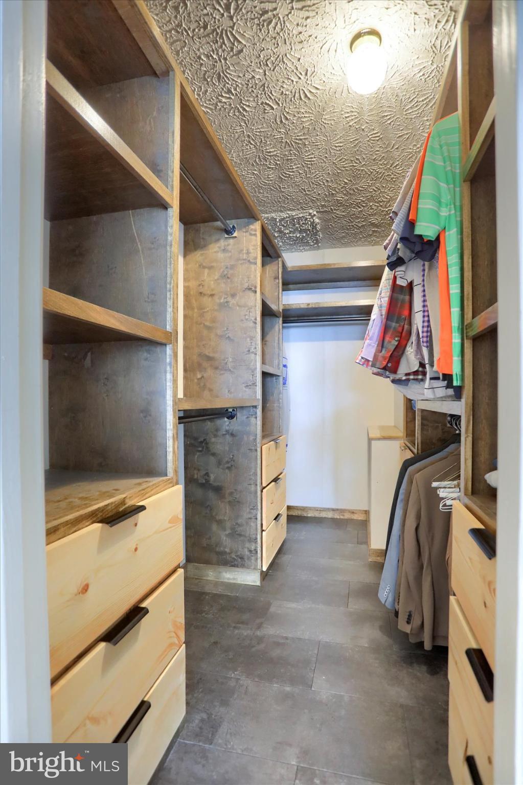 DURHAM MANOR - Residential