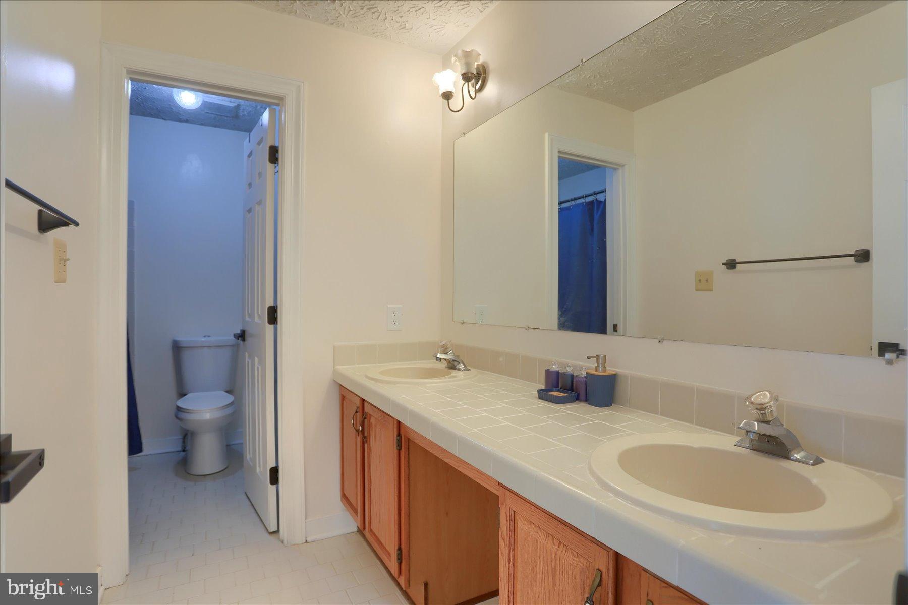 DURHAM MANOR - Residential