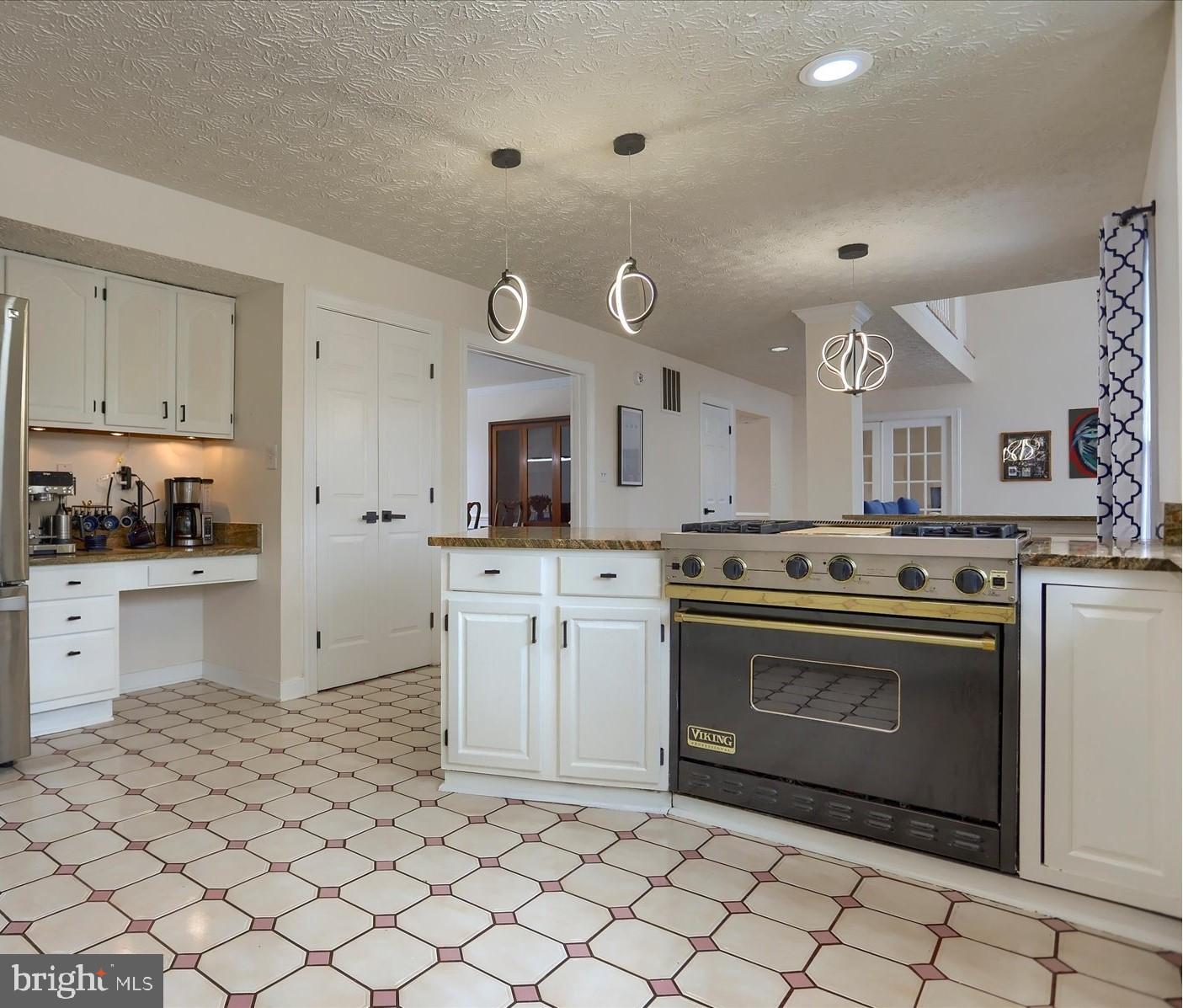 DURHAM MANOR - Residential