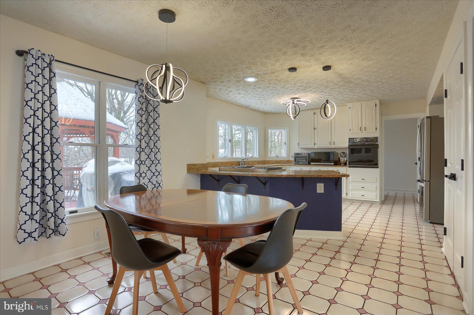 DURHAM MANOR - Residential