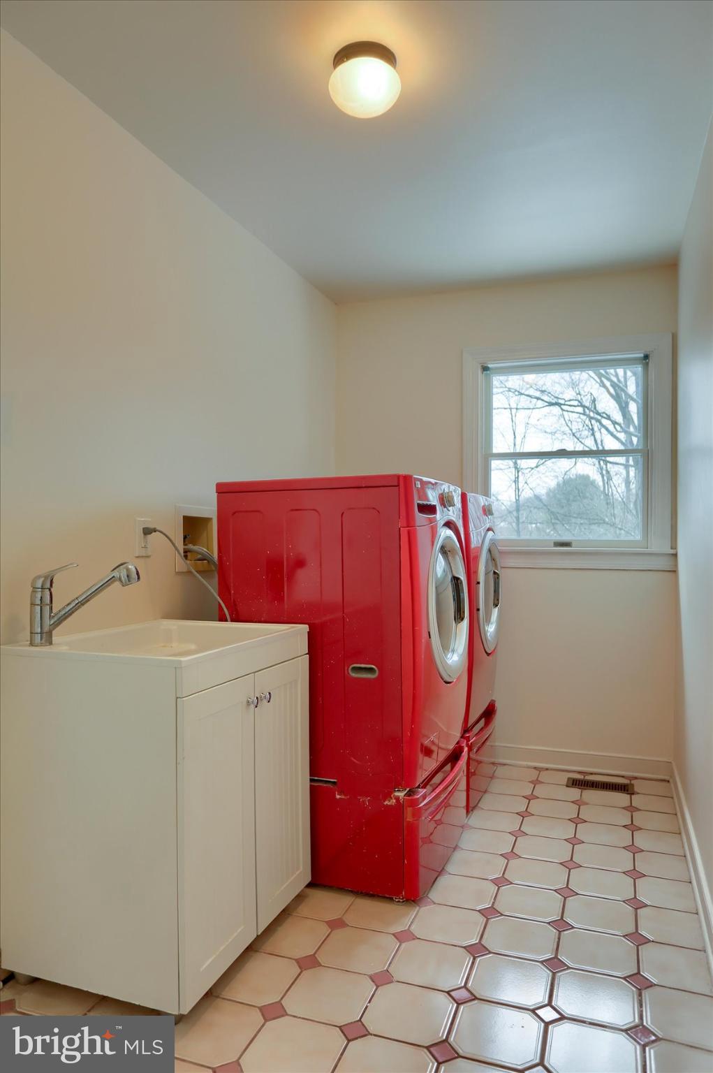 DURHAM MANOR - Residential