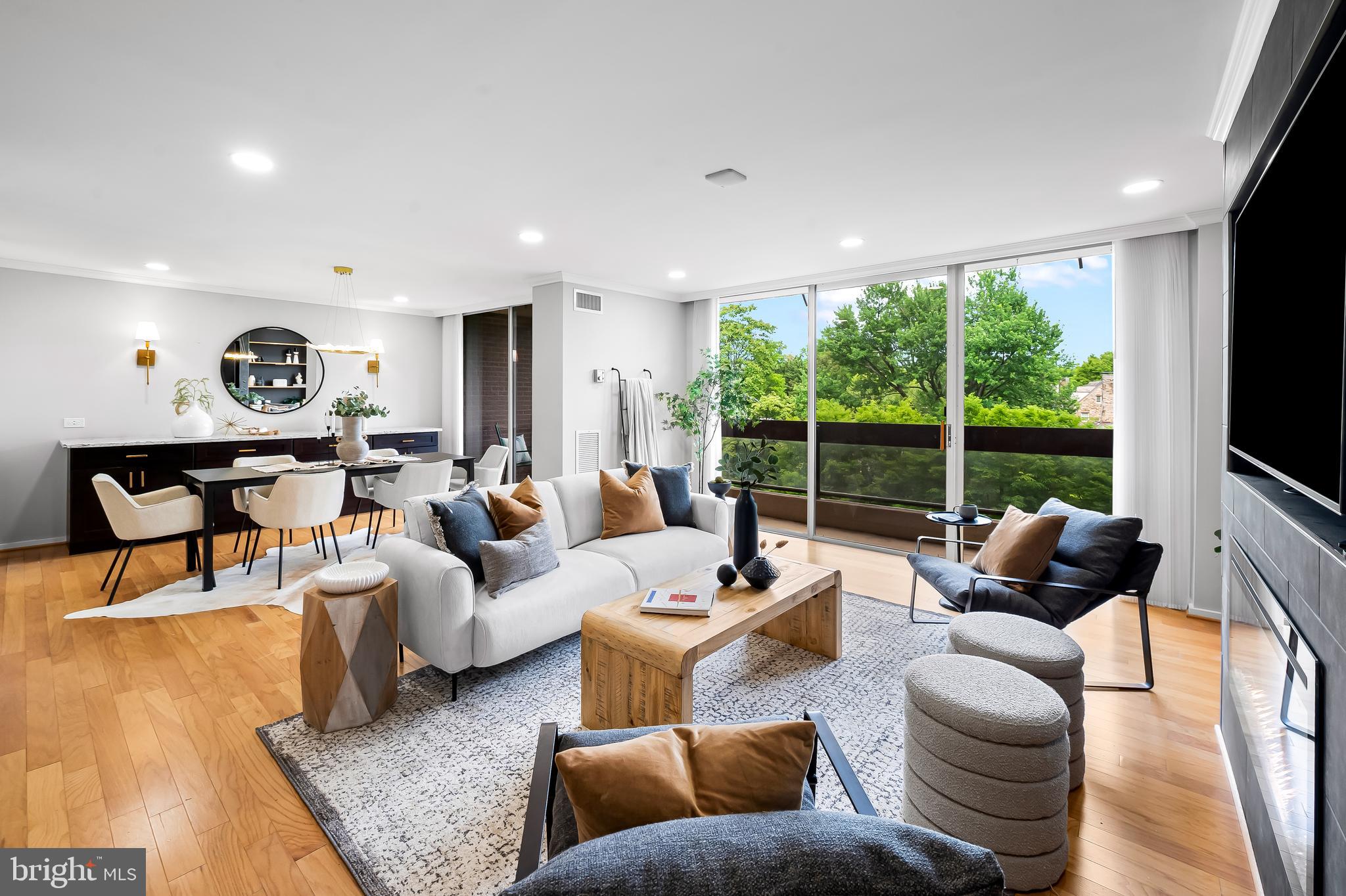 WINTHROP HOUSE - Residential