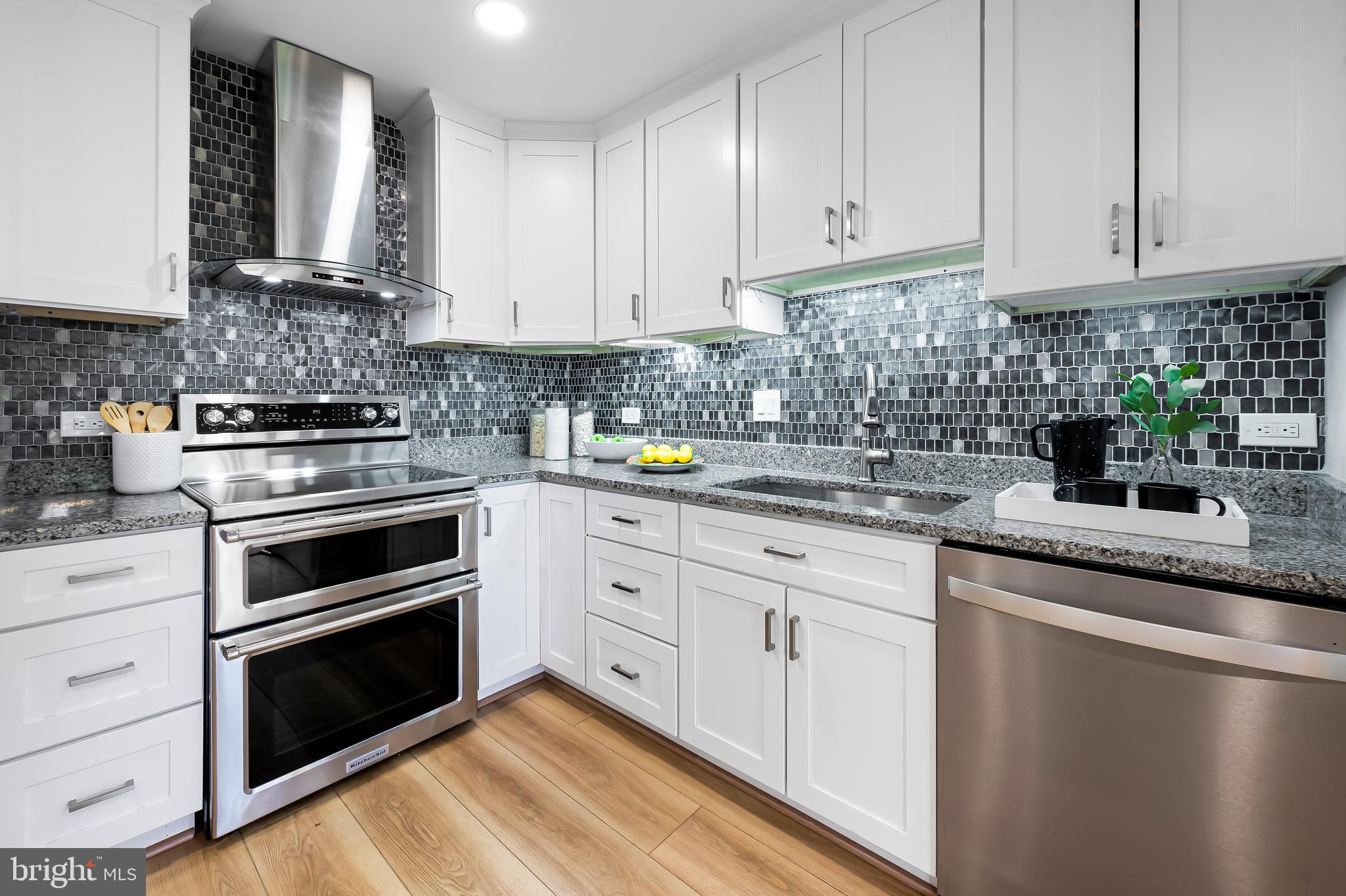 WINTHROP HOUSE - Residential