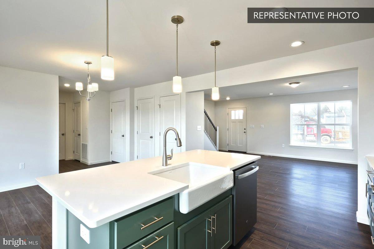 HILLS AT VALLEY VIEW - Residential