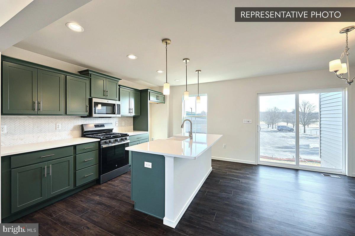 HILLS AT VALLEY VIEW - Residential