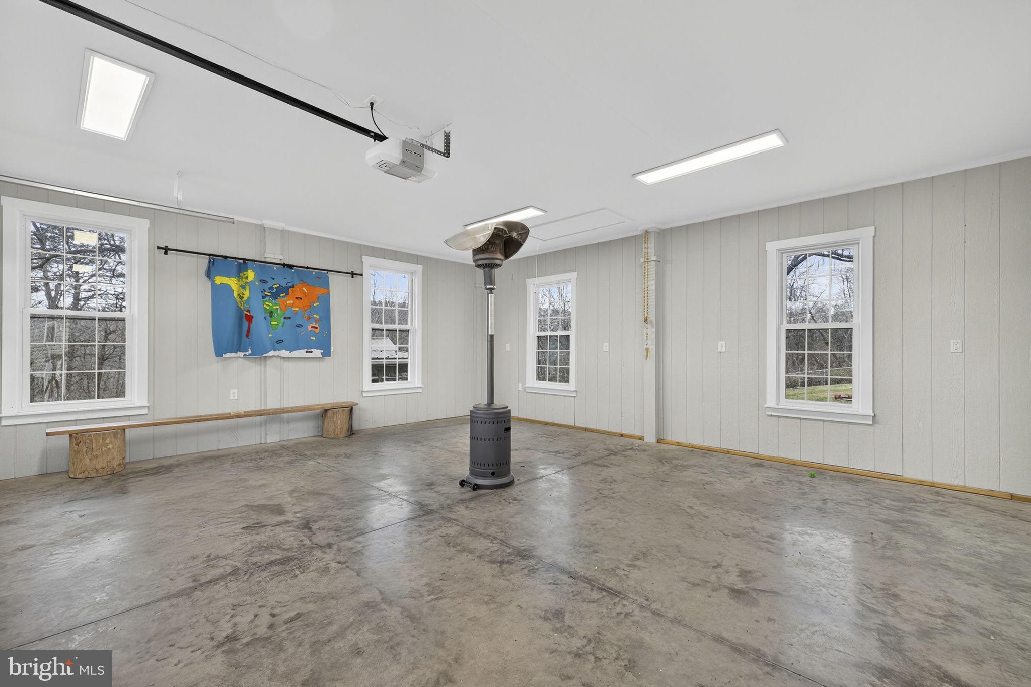 BACK CREEK - Residential Lease