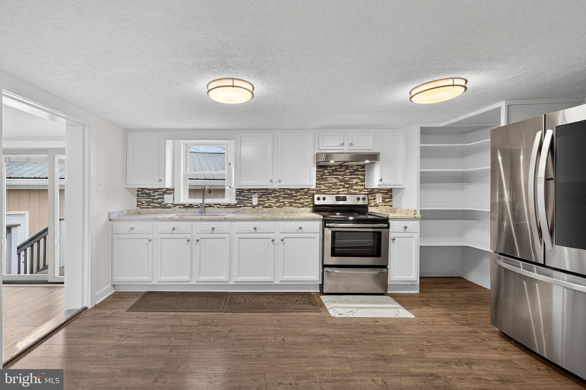 BACK CREEK - Residential Lease