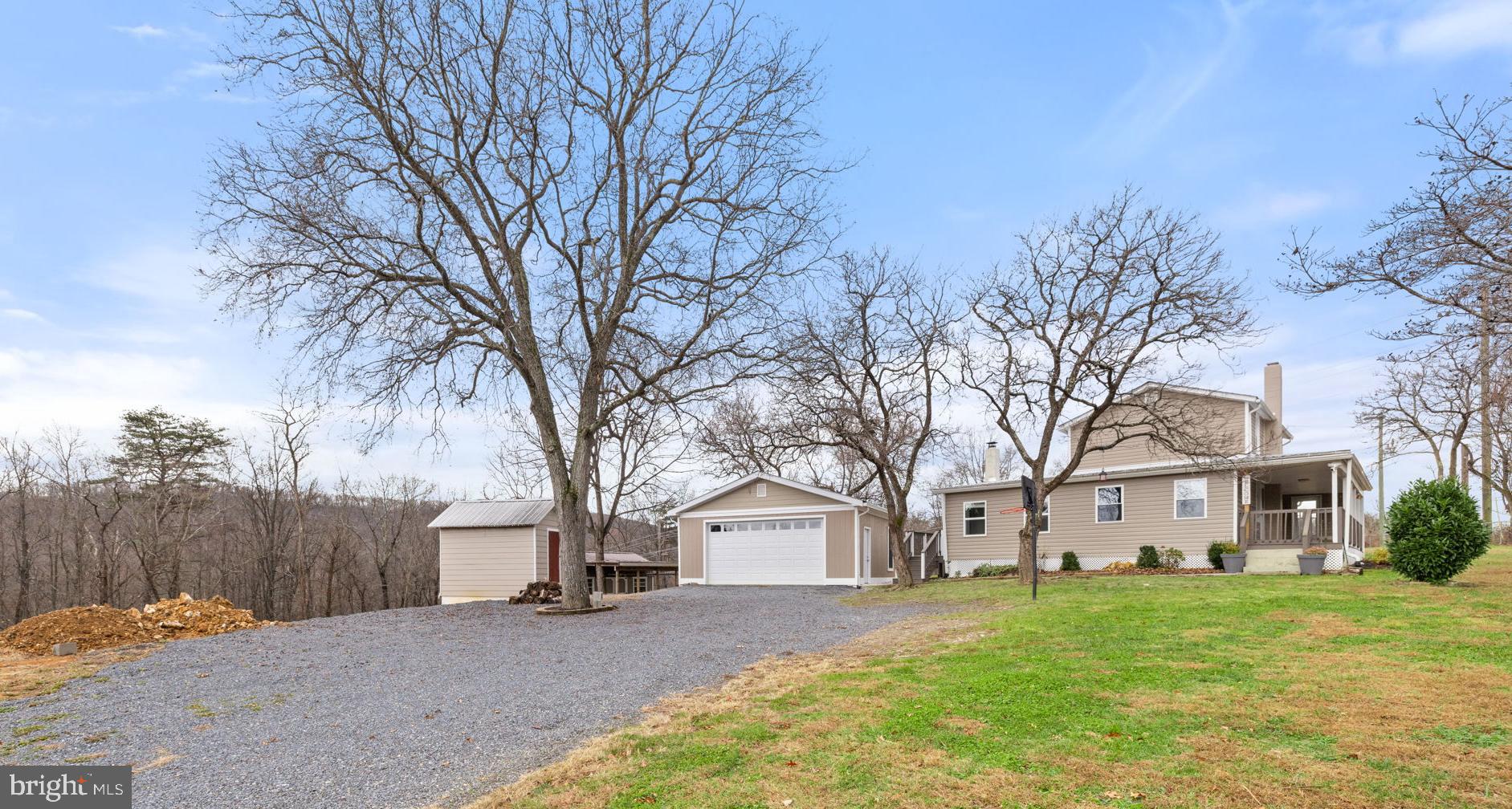 BACK CREEK - Residential Lease