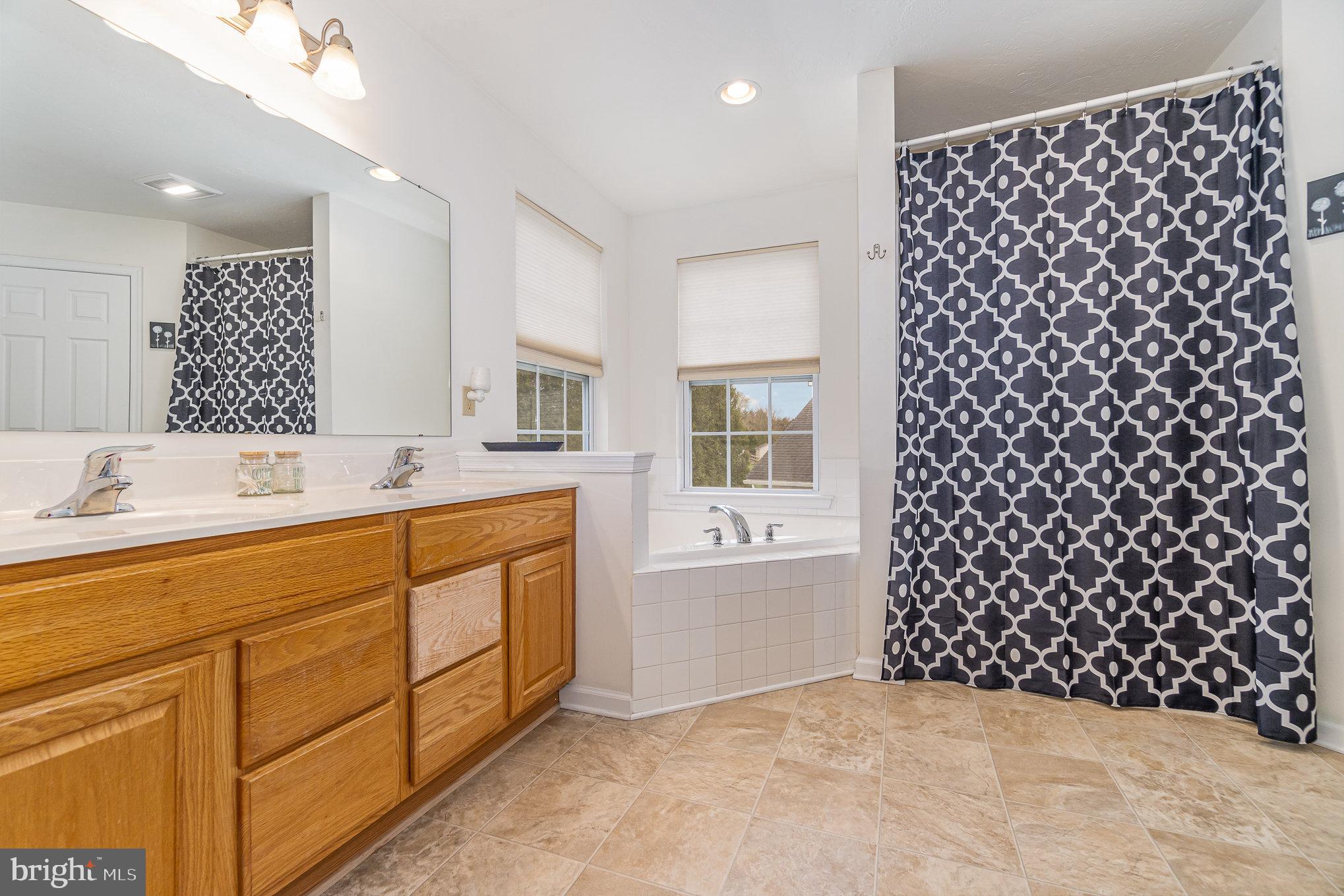 HICKORY RIDGE - Residential