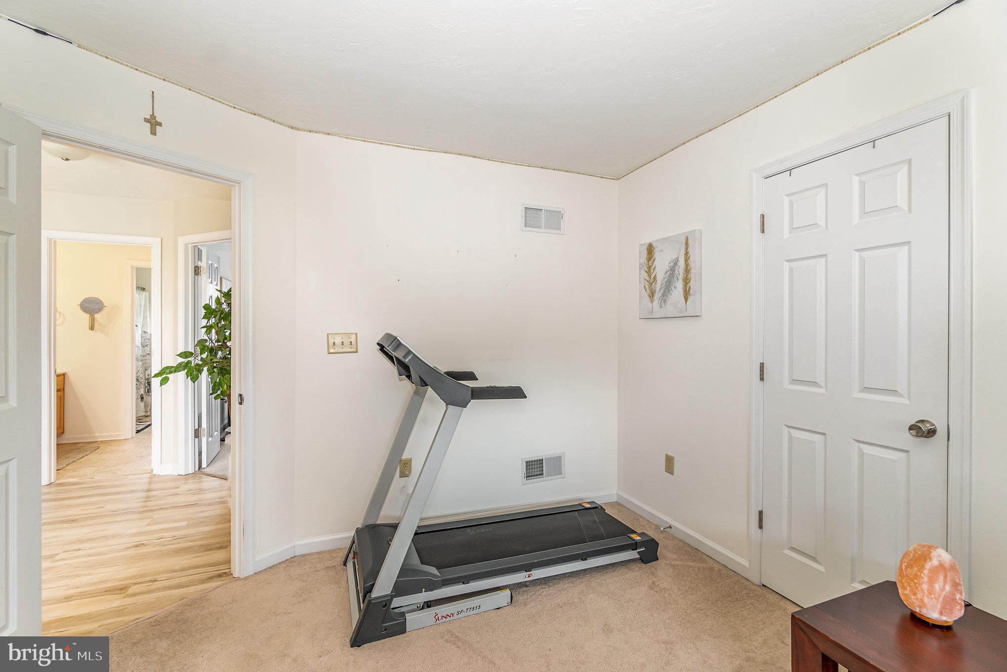 HICKORY RIDGE - Residential