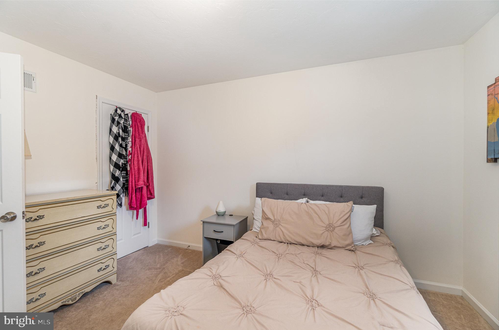 HICKORY RIDGE - Residential