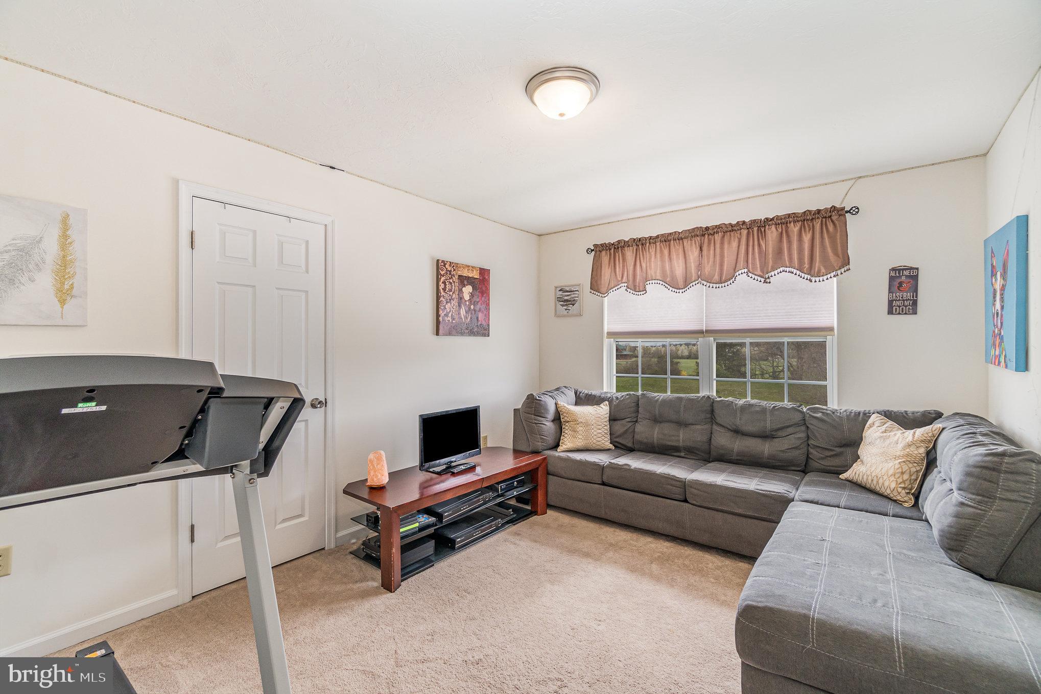 HICKORY RIDGE - Residential