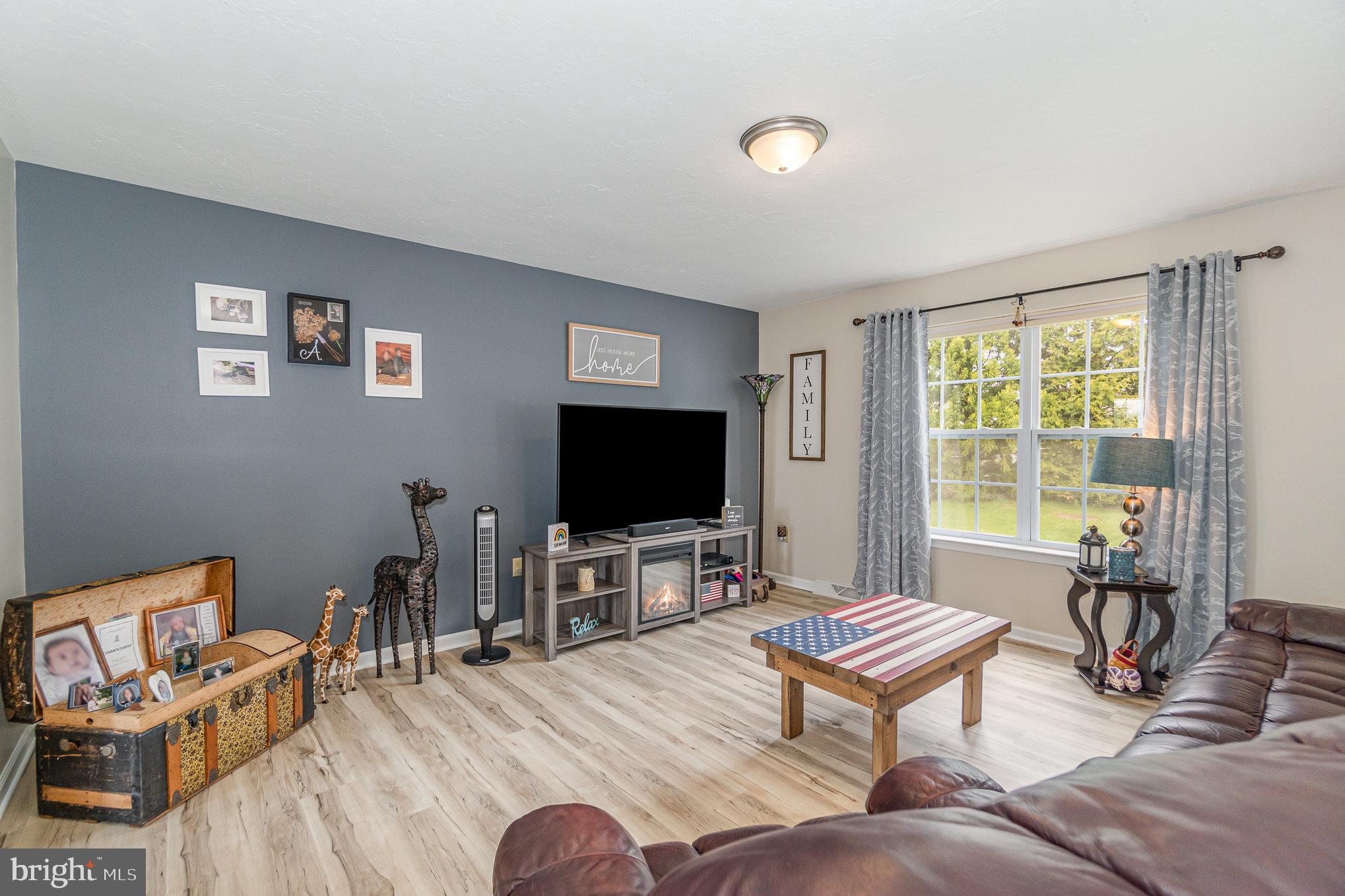 HICKORY RIDGE - Residential