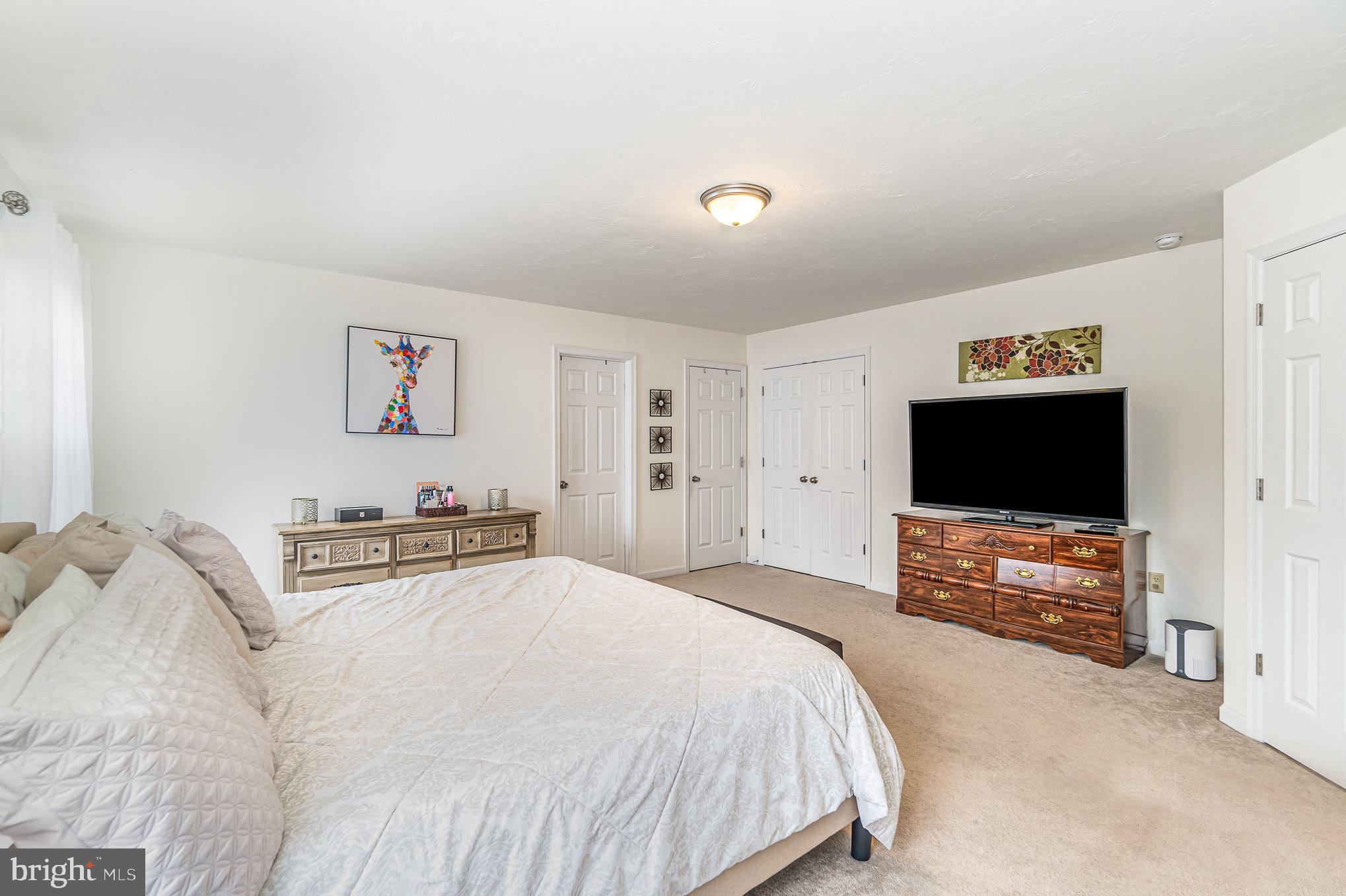 HICKORY RIDGE - Residential