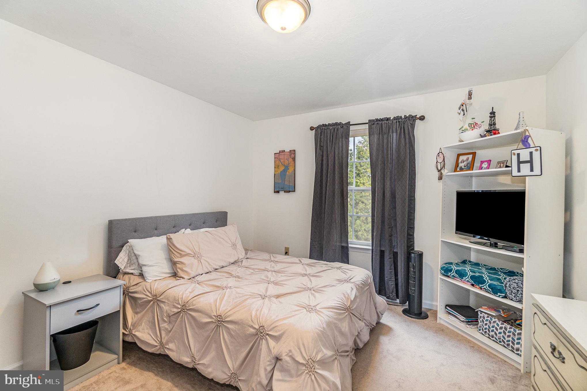 HICKORY RIDGE - Residential