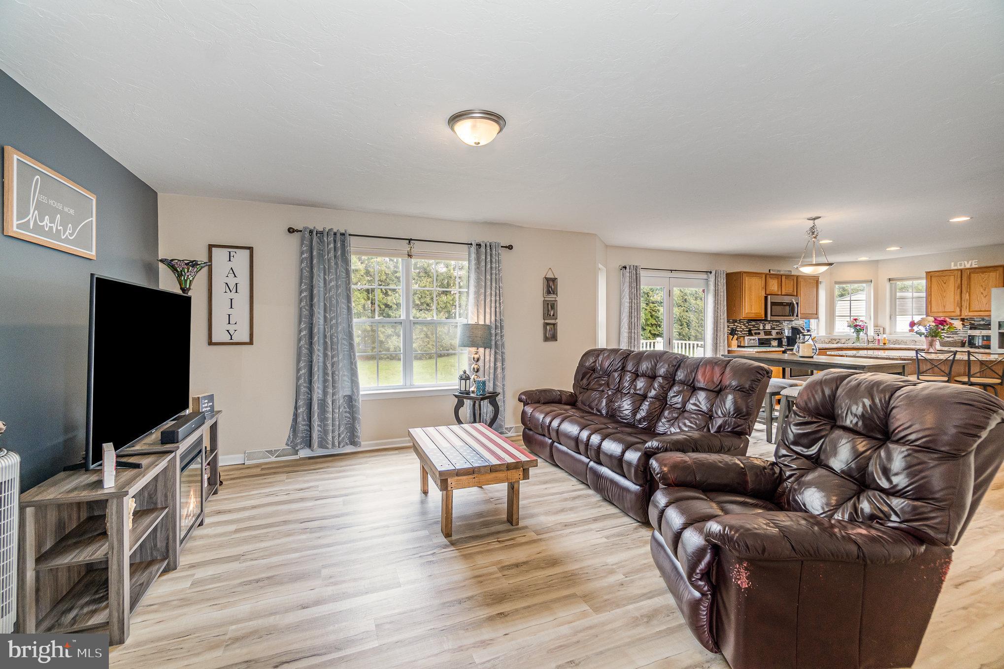 HICKORY RIDGE - Residential