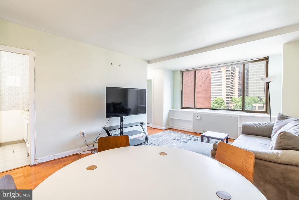 ROSSLYN - Residential