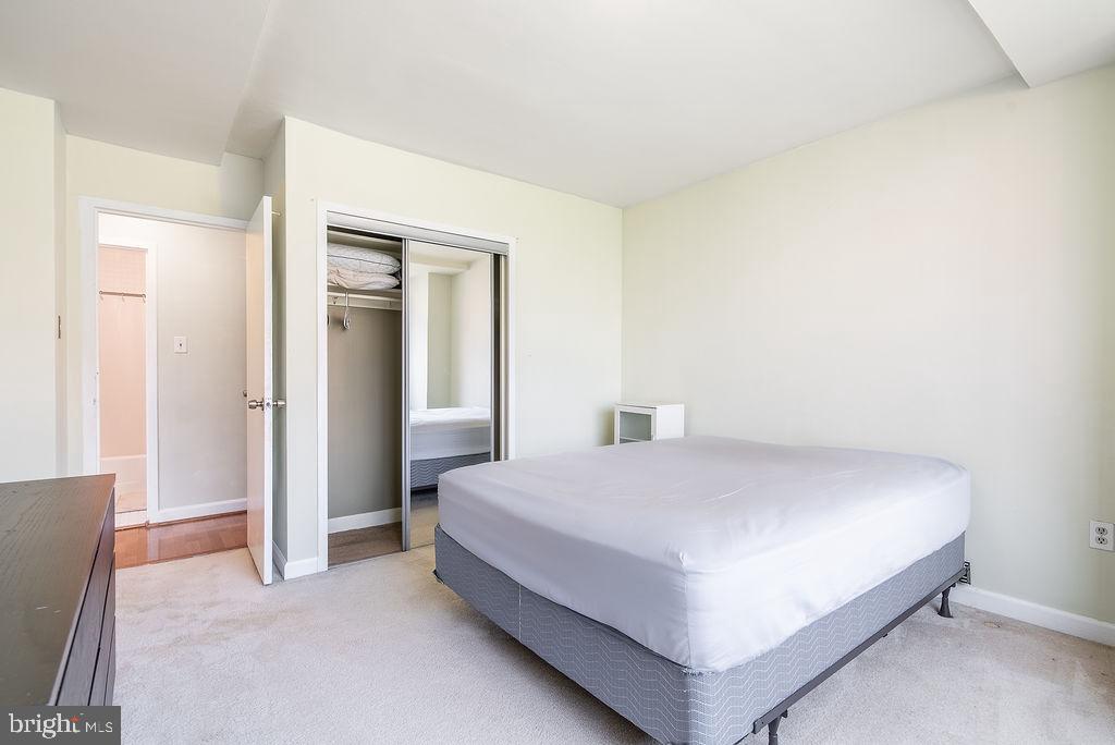 ROSSLYN - Residential