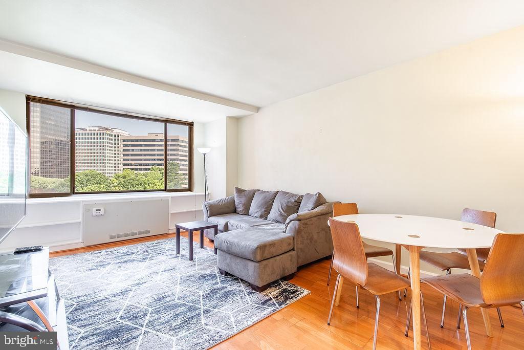 ROSSLYN - Residential