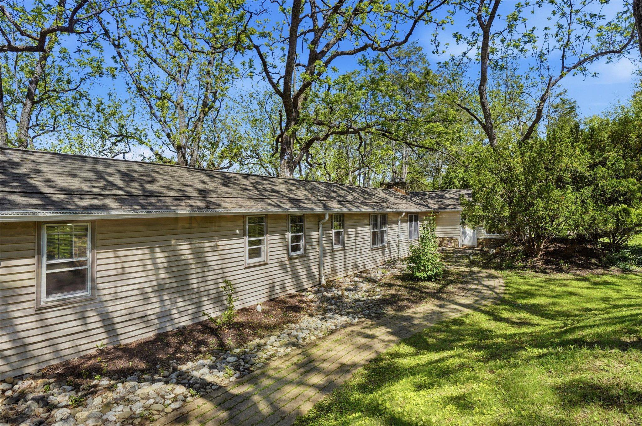 120 FARM ROAD
