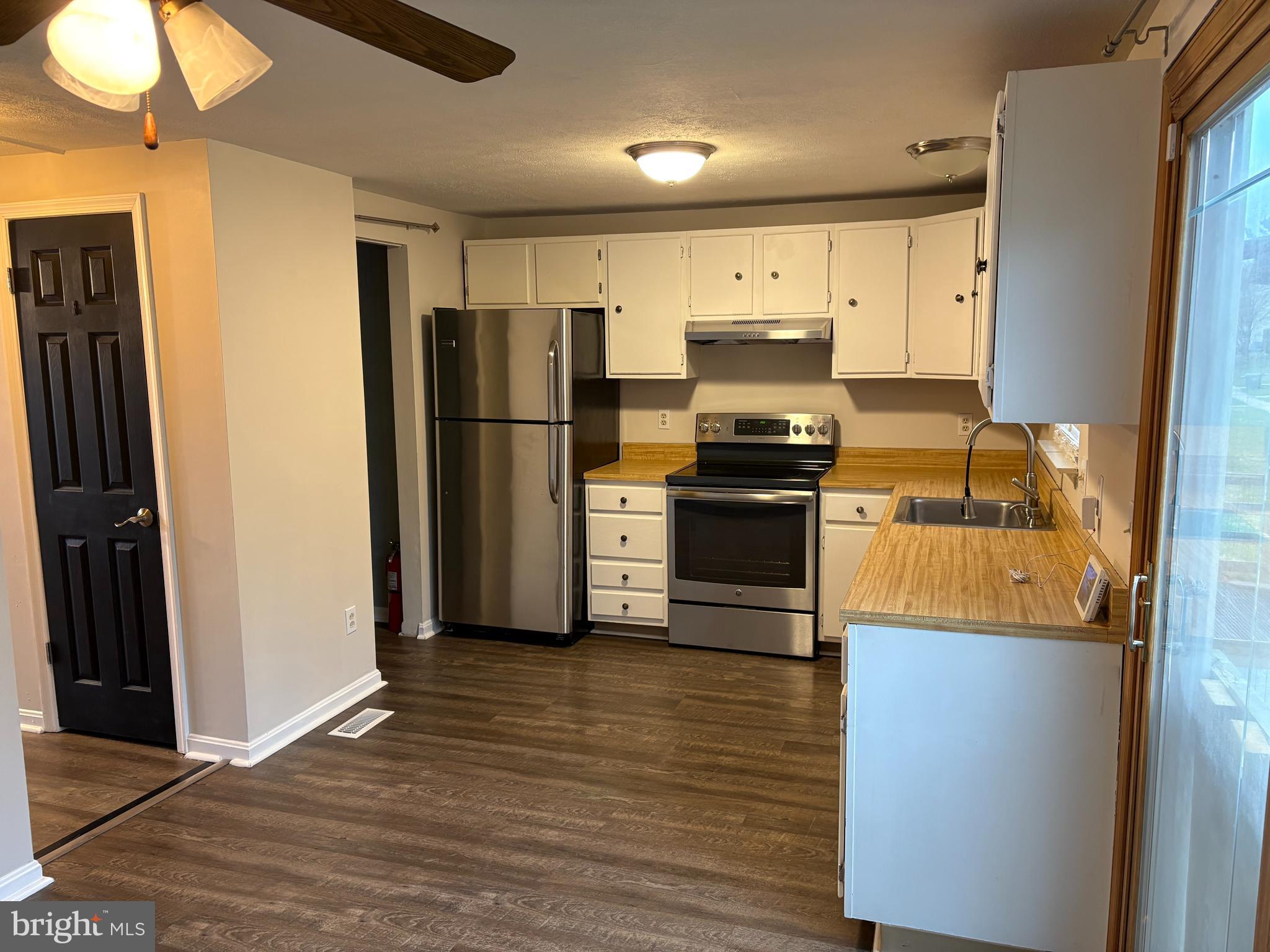 102 LAUREL VALLEY COURT