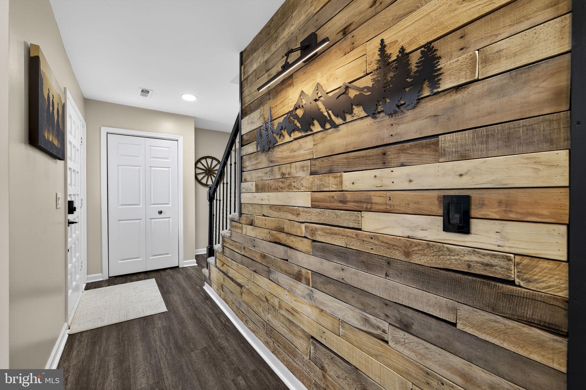 LONE OAK - Residential