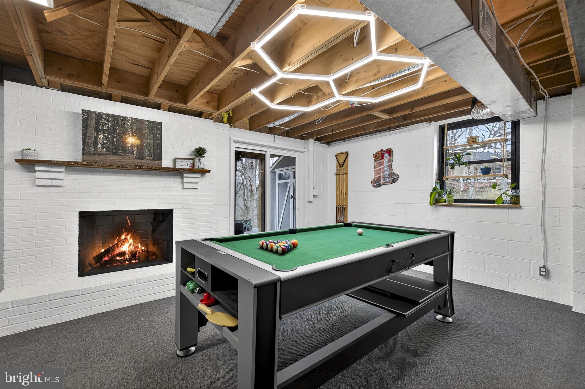 LONE OAK - Residential