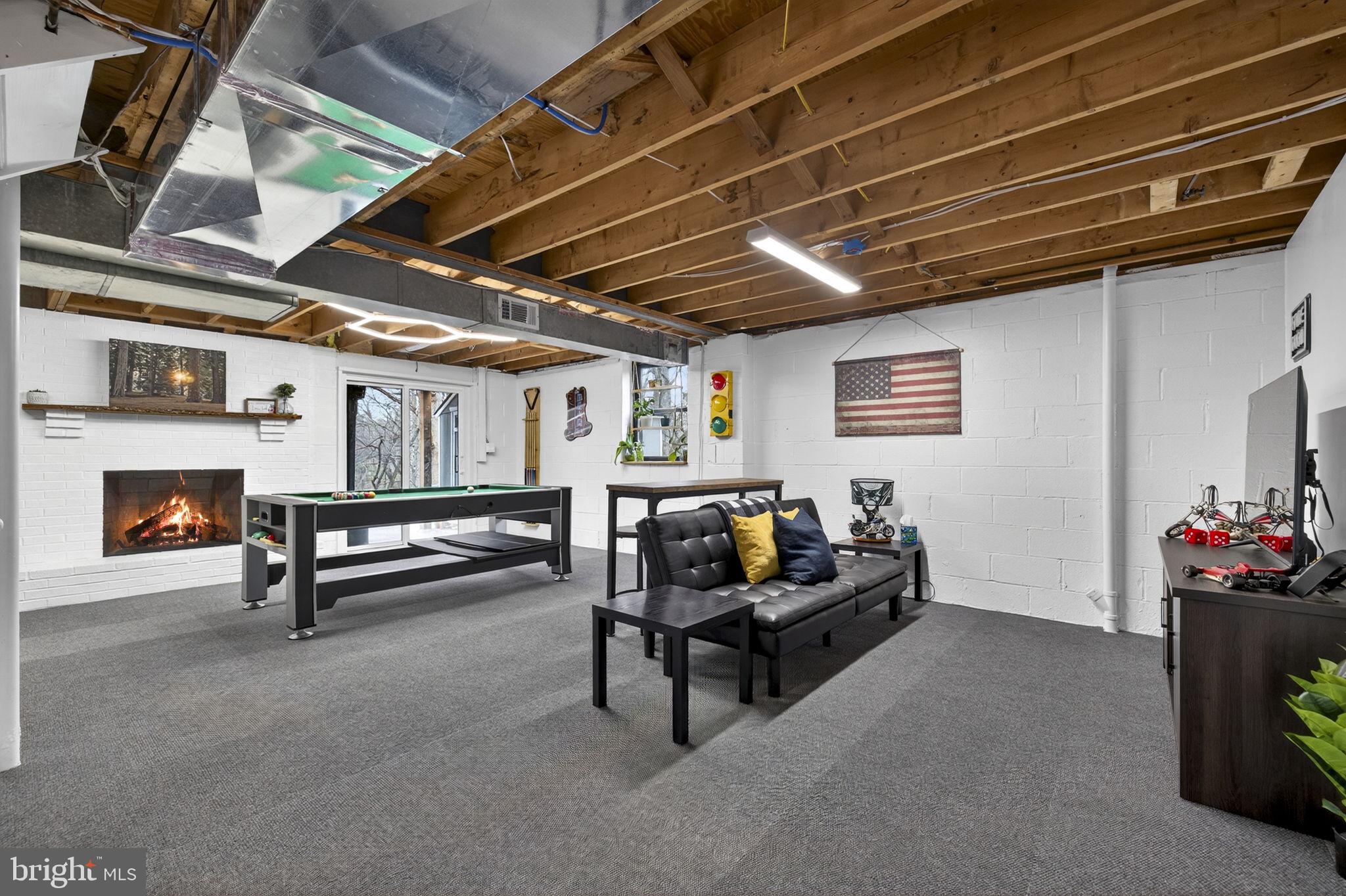 LONE OAK - Residential