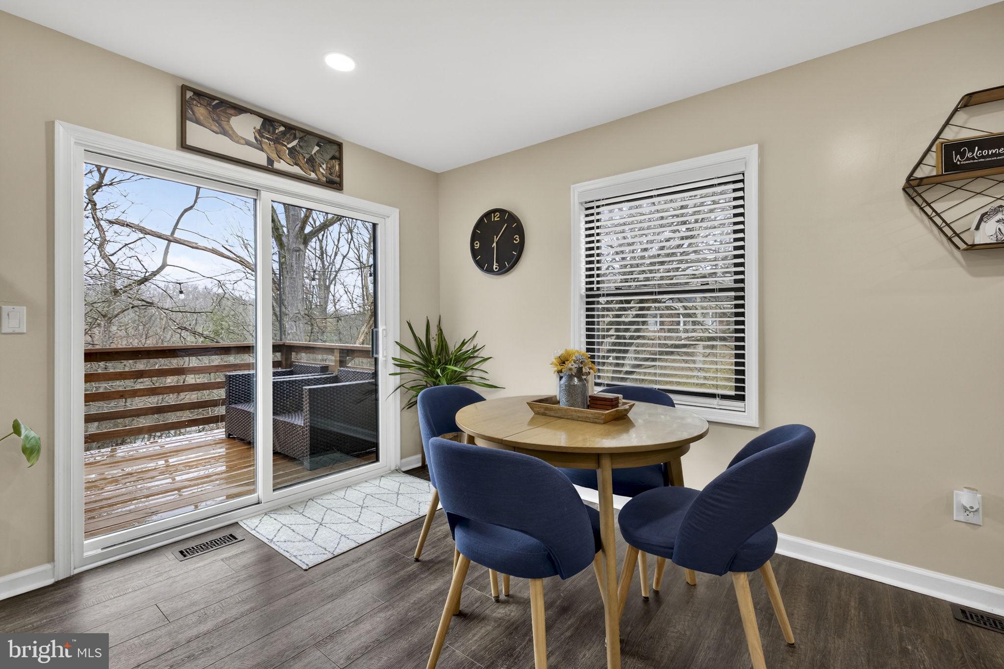 LONE OAK - Residential