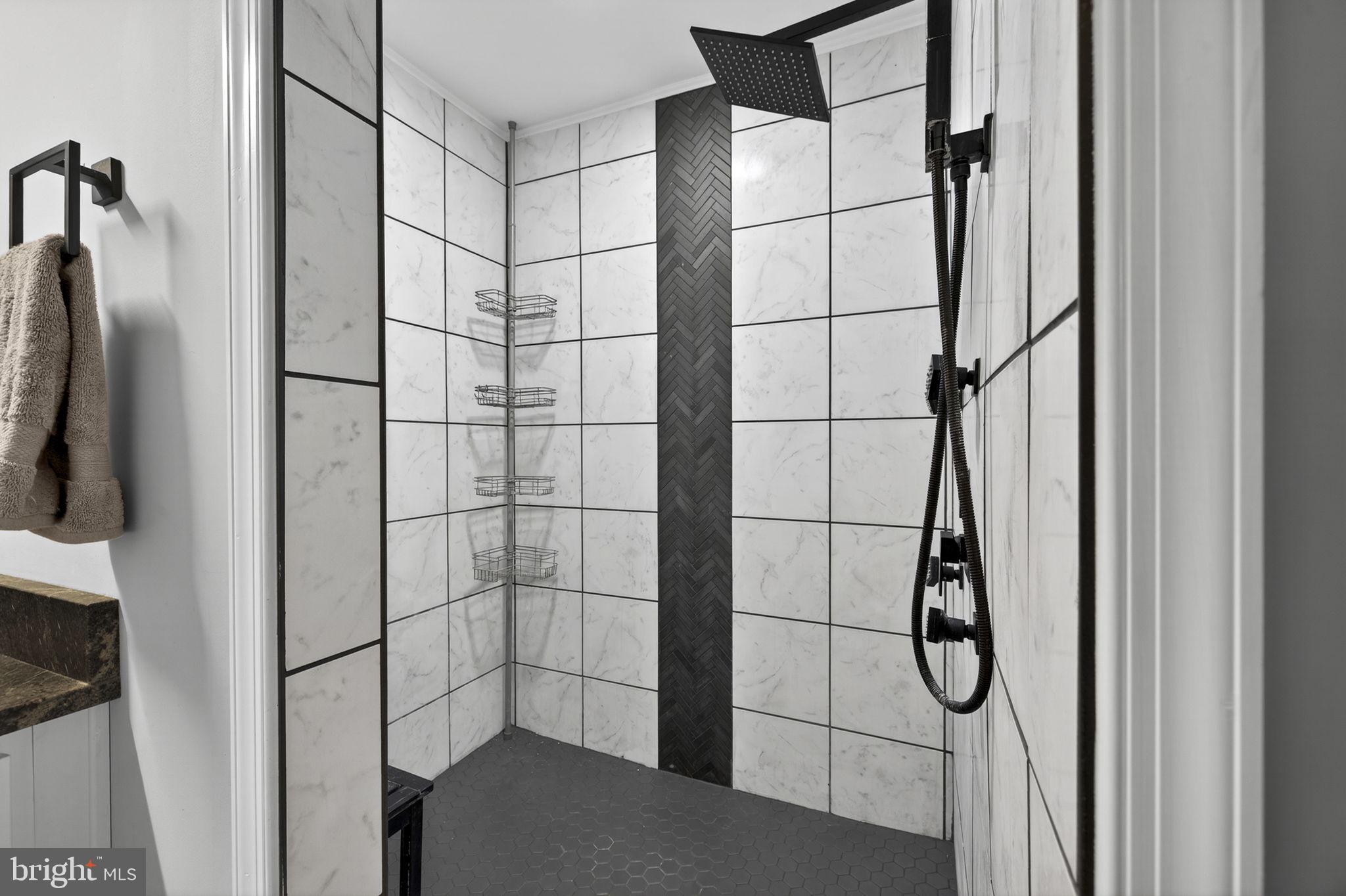 LONE OAK - Residential