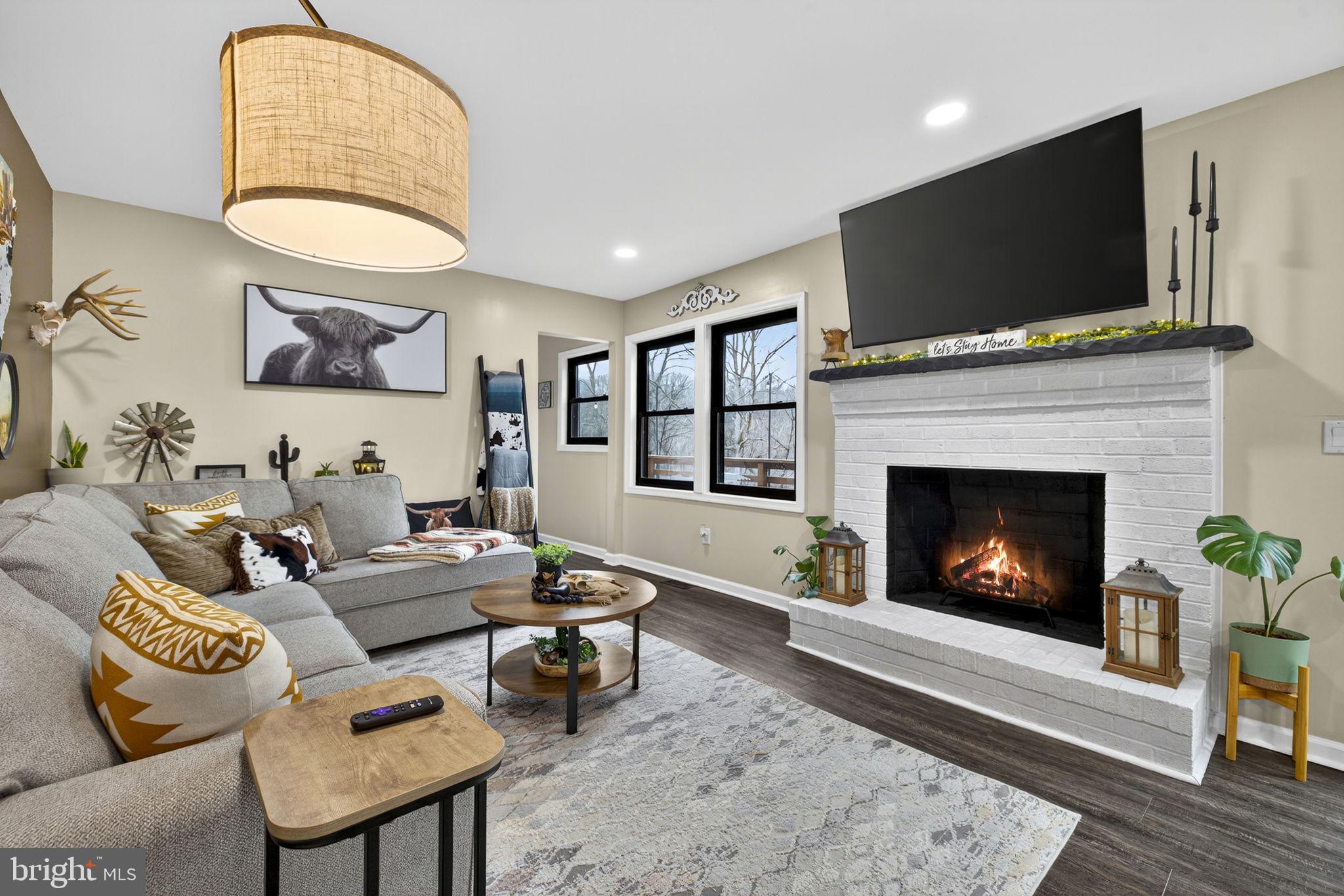 LONE OAK - Residential