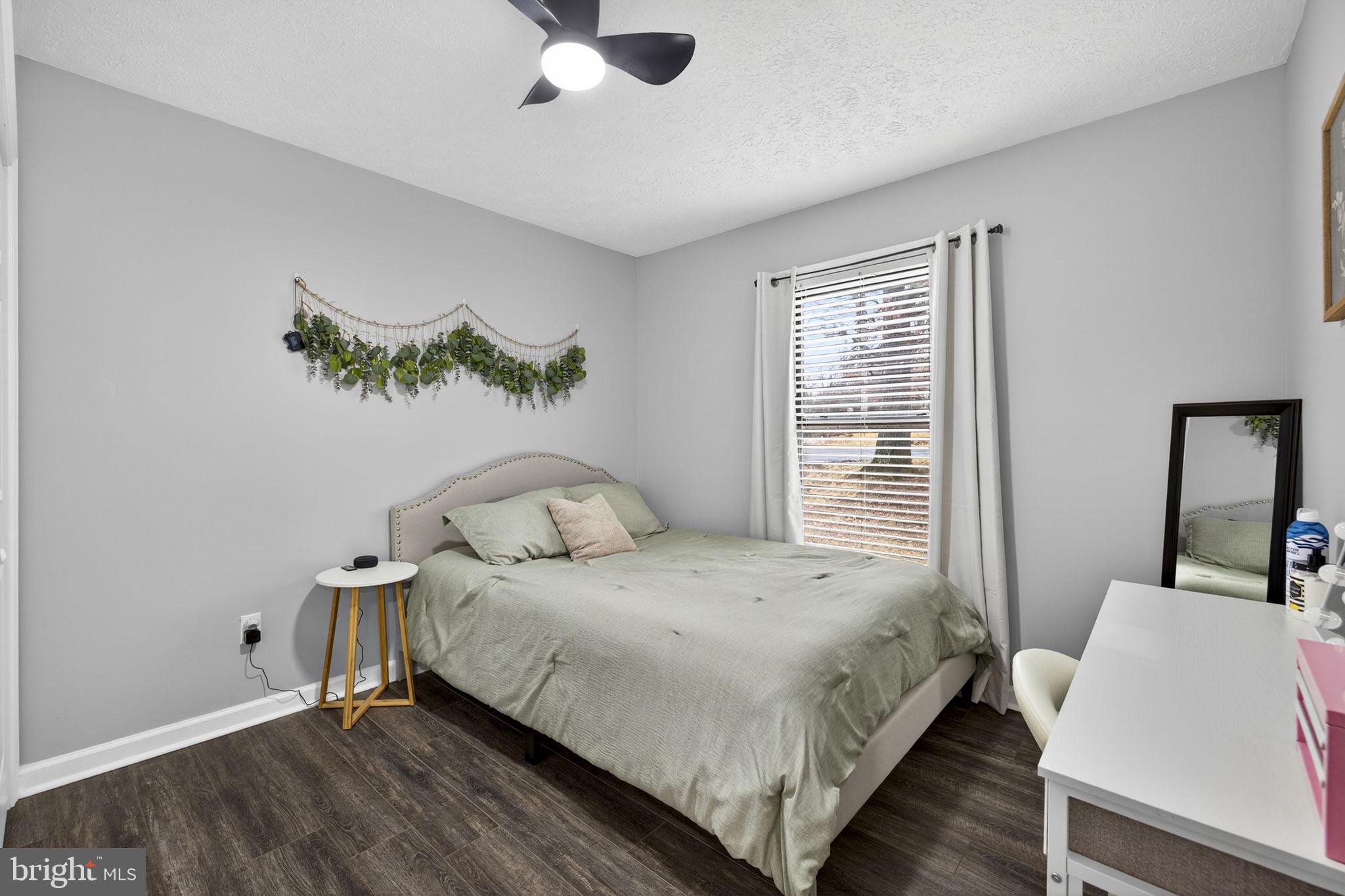 LONE OAK - Residential