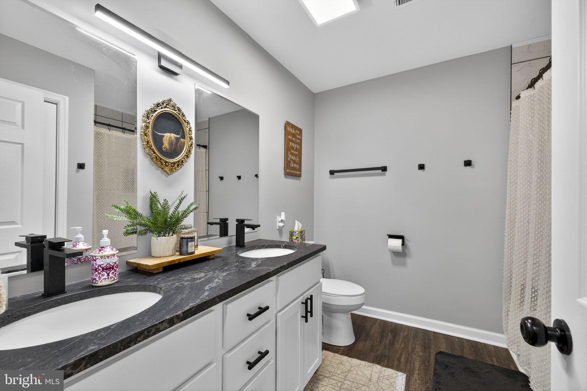 LONE OAK - Residential