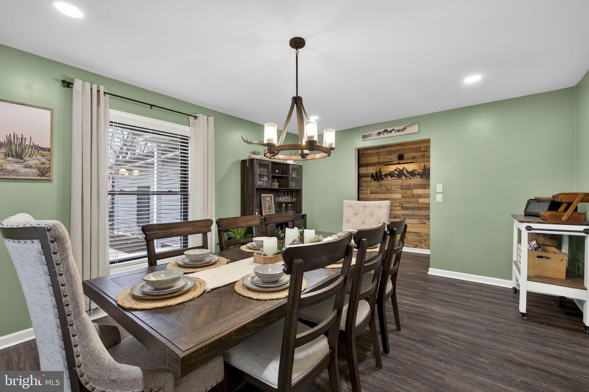 LONE OAK - Residential