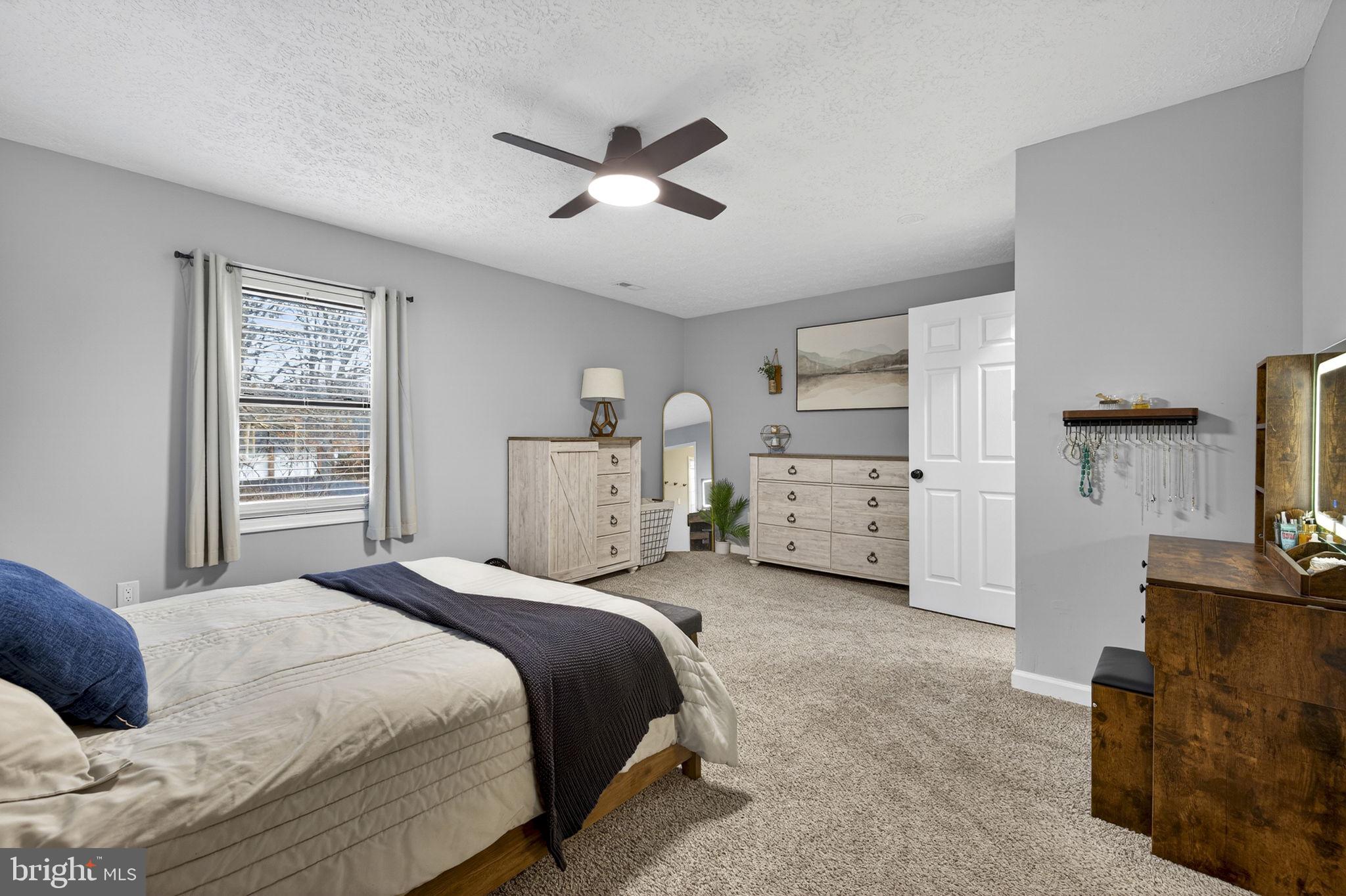 LONE OAK - Residential