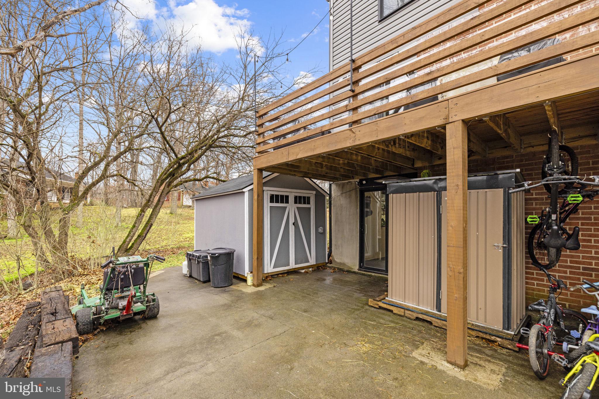 LONE OAK - Residential