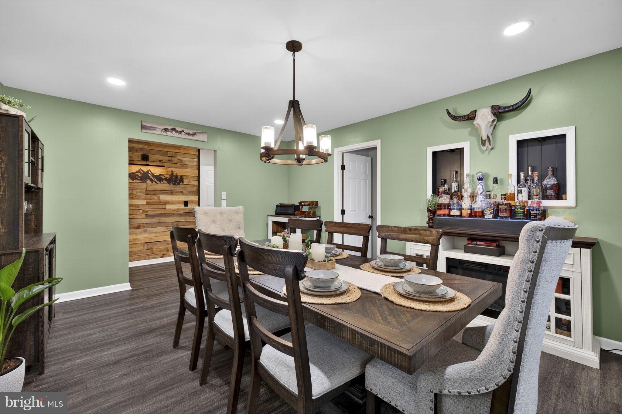 LONE OAK - Residential