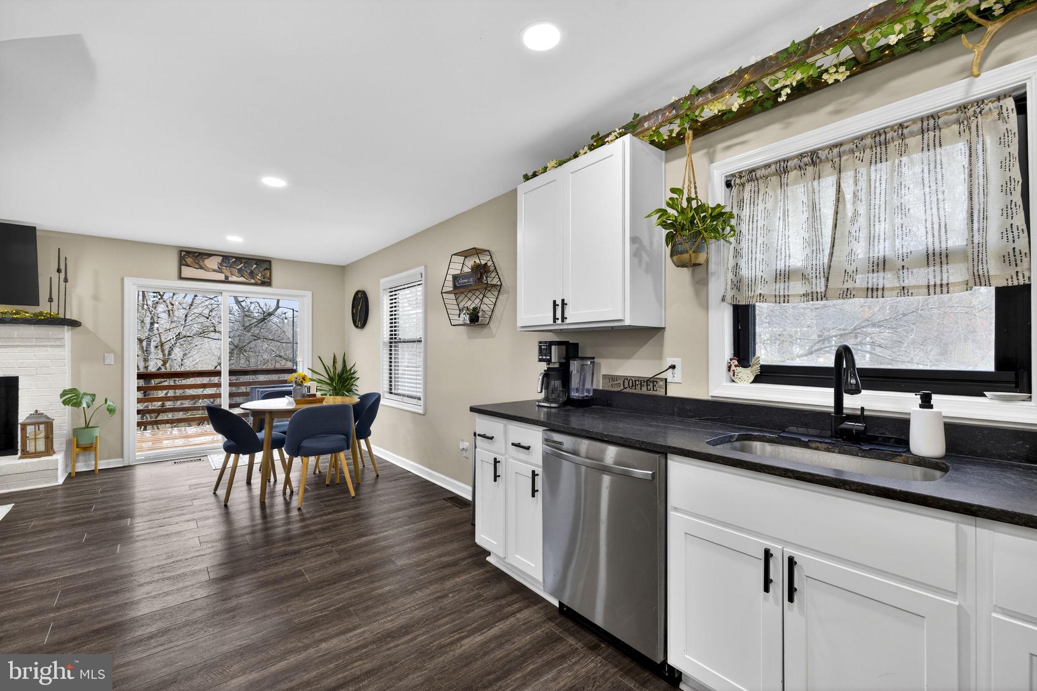 LONE OAK - Residential