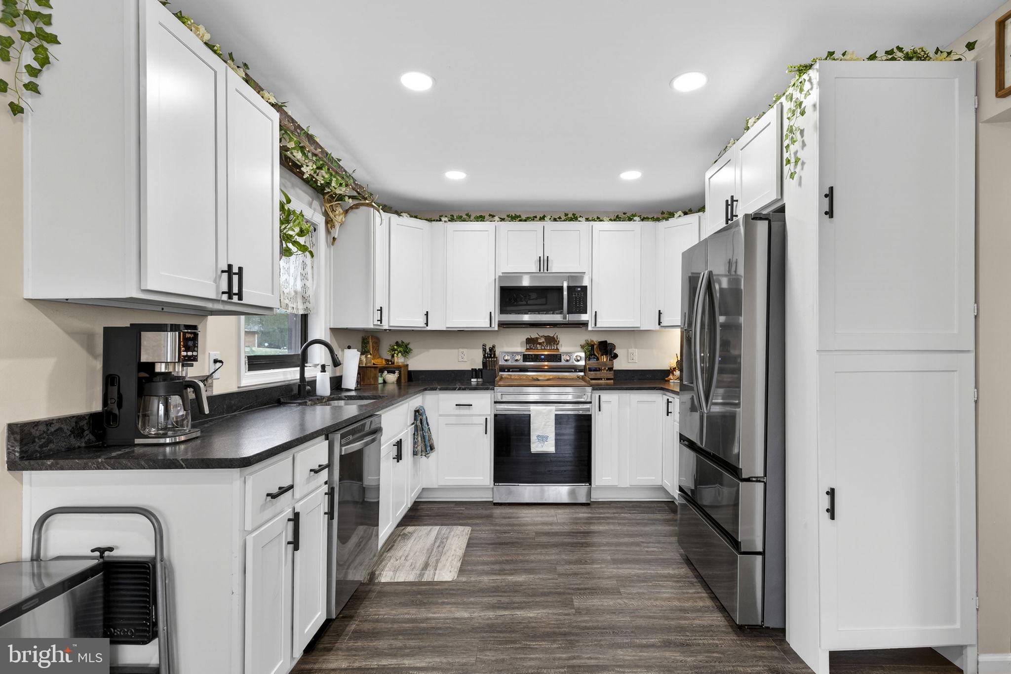 LONE OAK - Residential