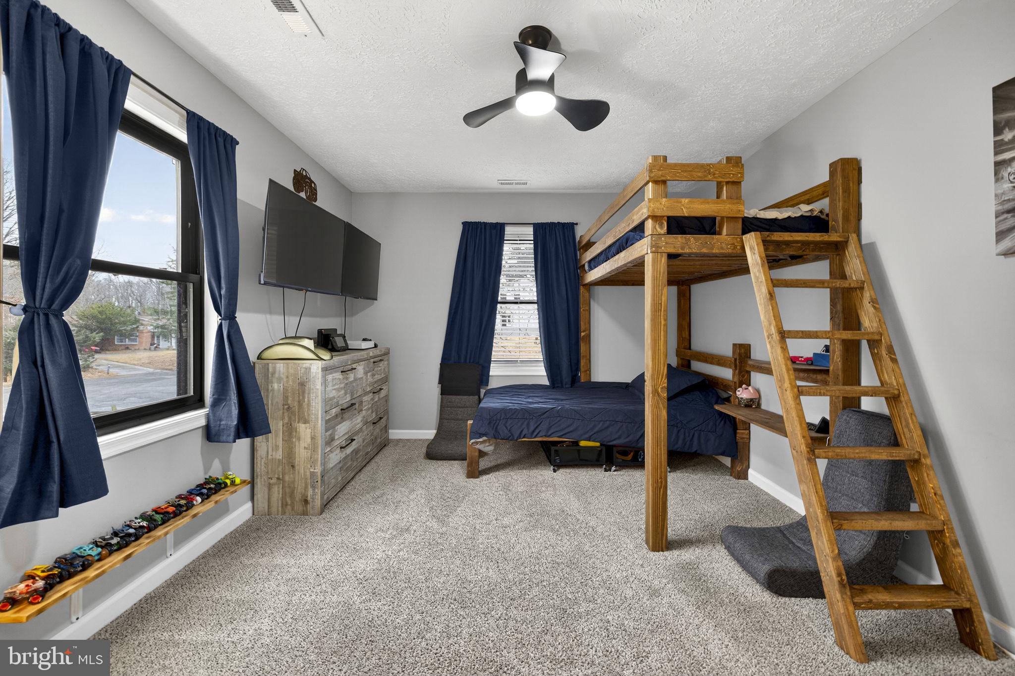 LONE OAK - Residential