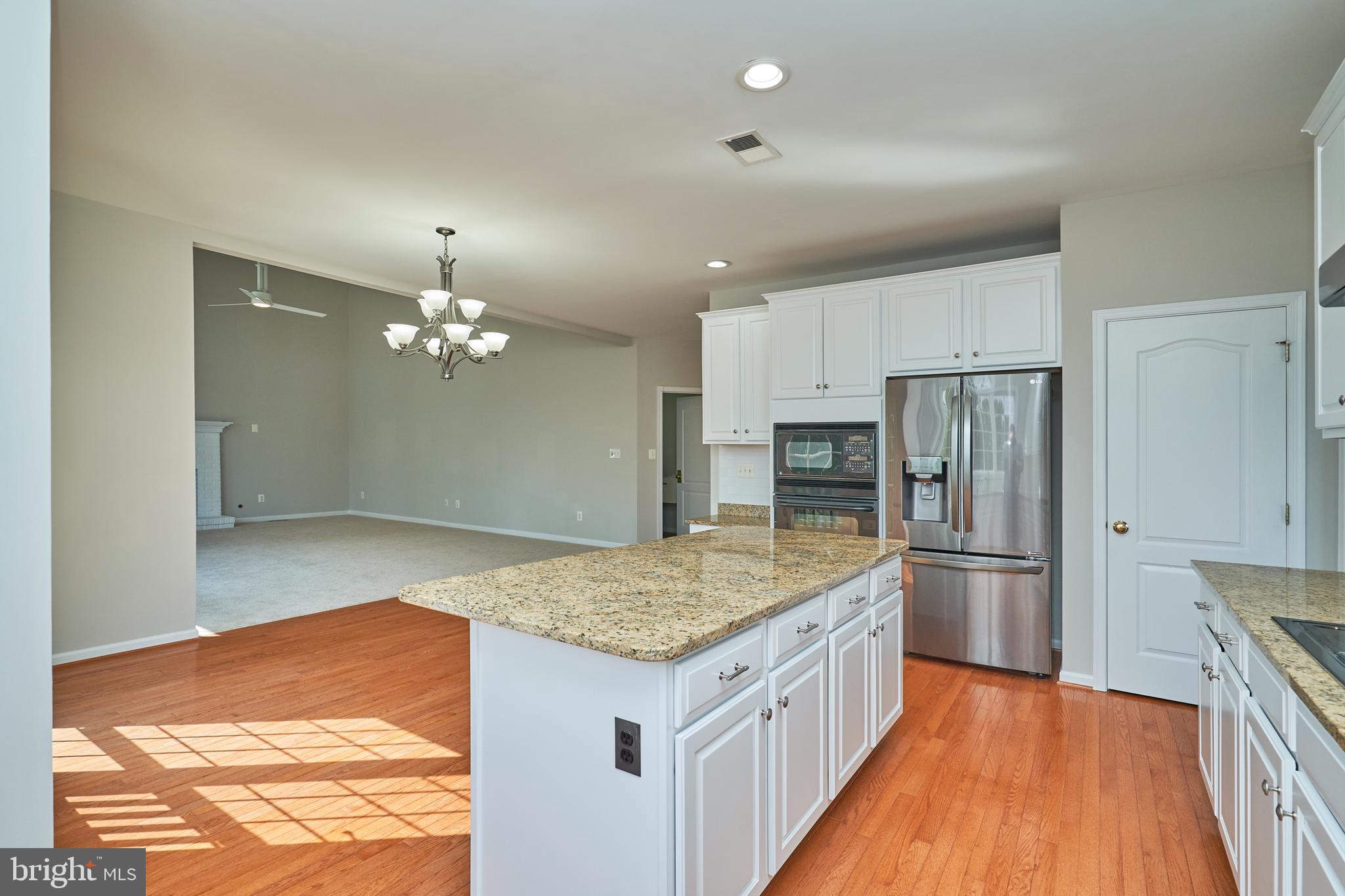 BELMONT COUNTRY CLUB - Residential Lease