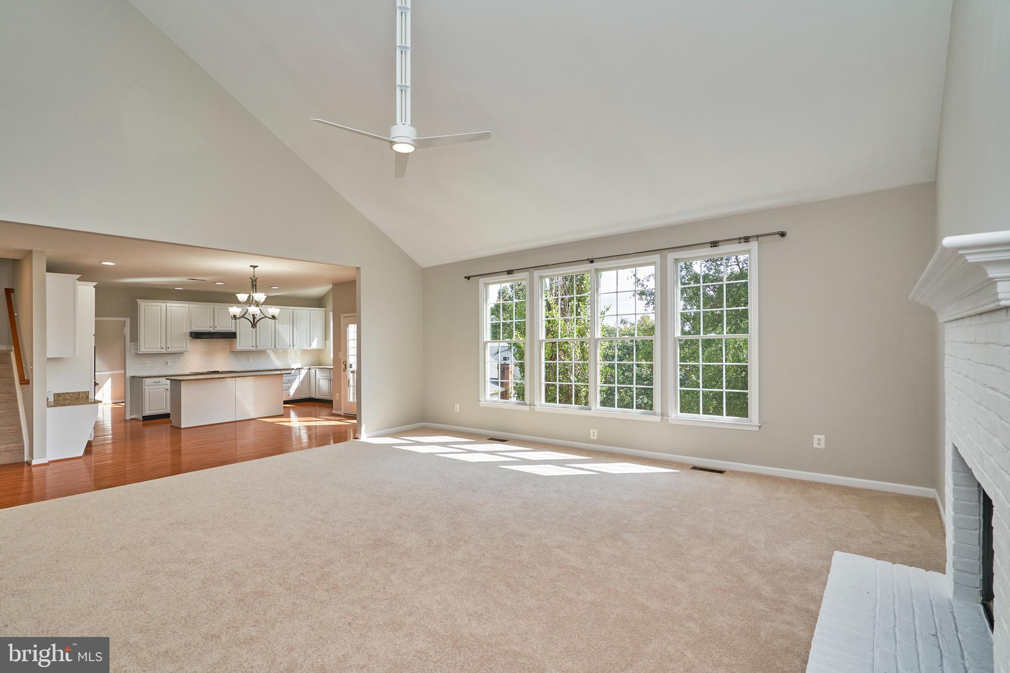 BELMONT COUNTRY CLUB - Residential Lease