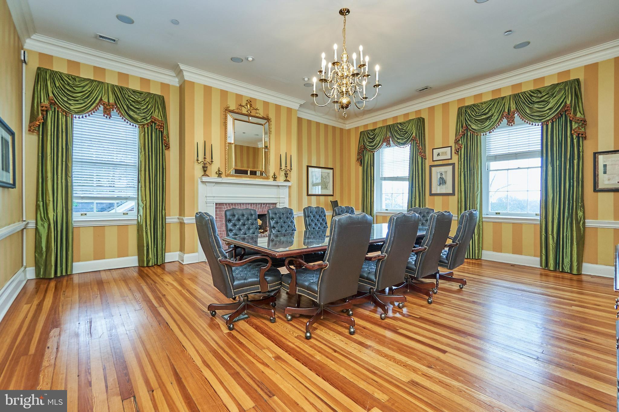 BELMONT COUNTRY CLUB - Residential Lease