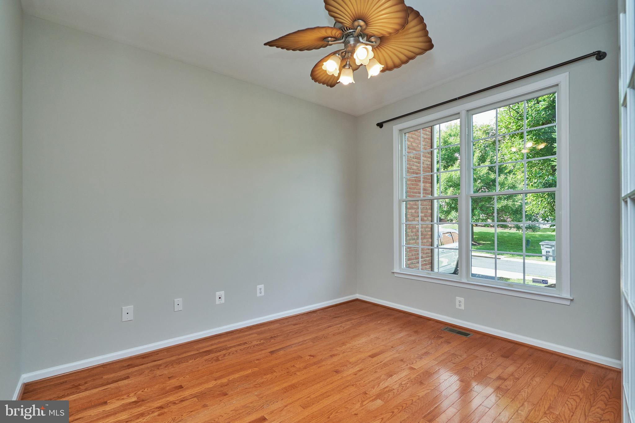 BELMONT COUNTRY CLUB - Residential Lease