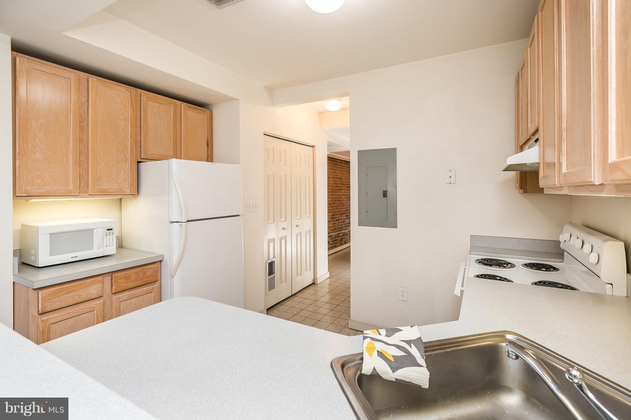FEDERAL HILL HISTORIC DISTRICT - Residential Lease