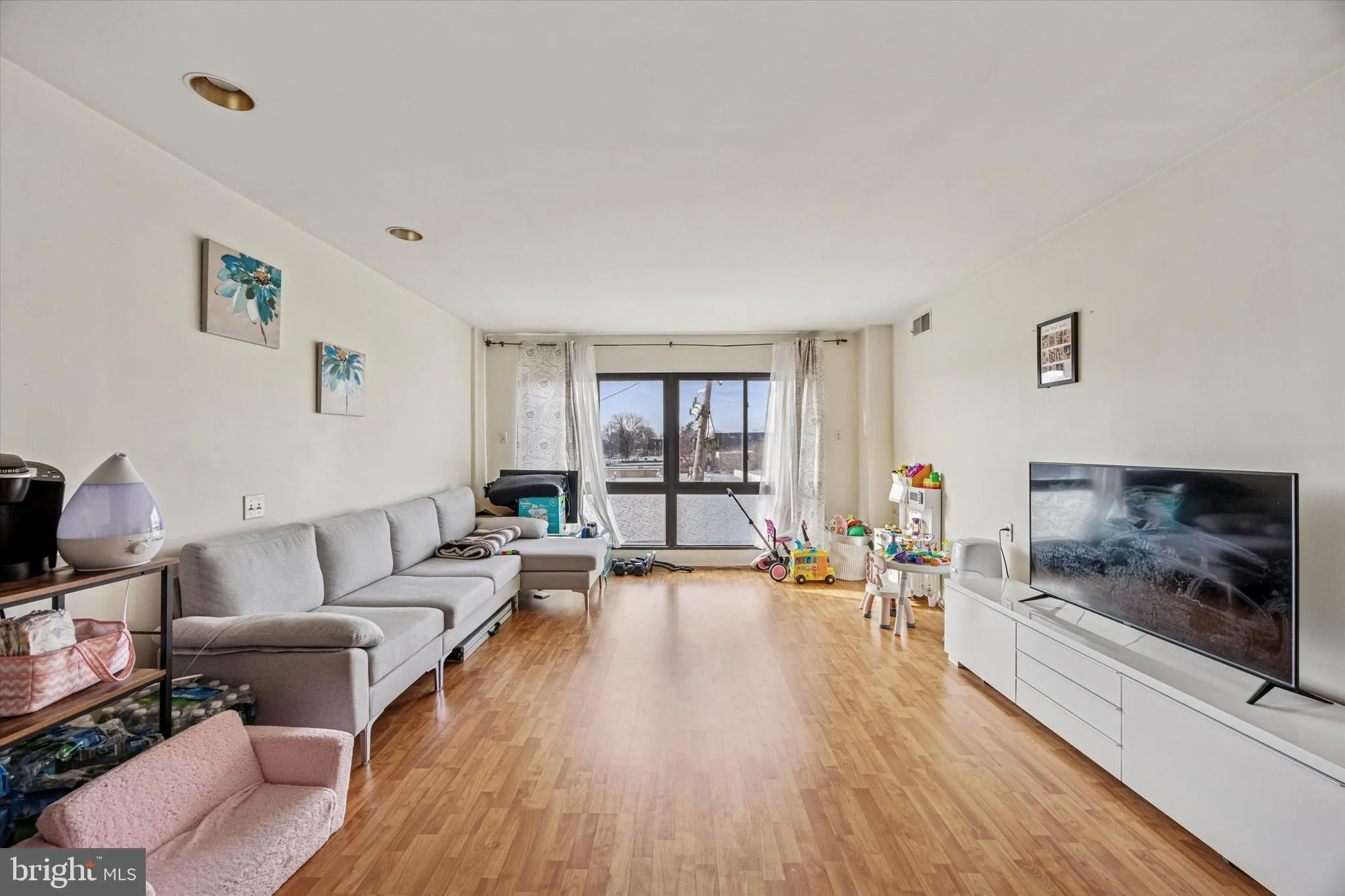 Philadelphia, Pennsylvania 19152, United States, 2 Bedrooms Bedrooms, ,2 BathroomsBathrooms,Residential,Active,87459