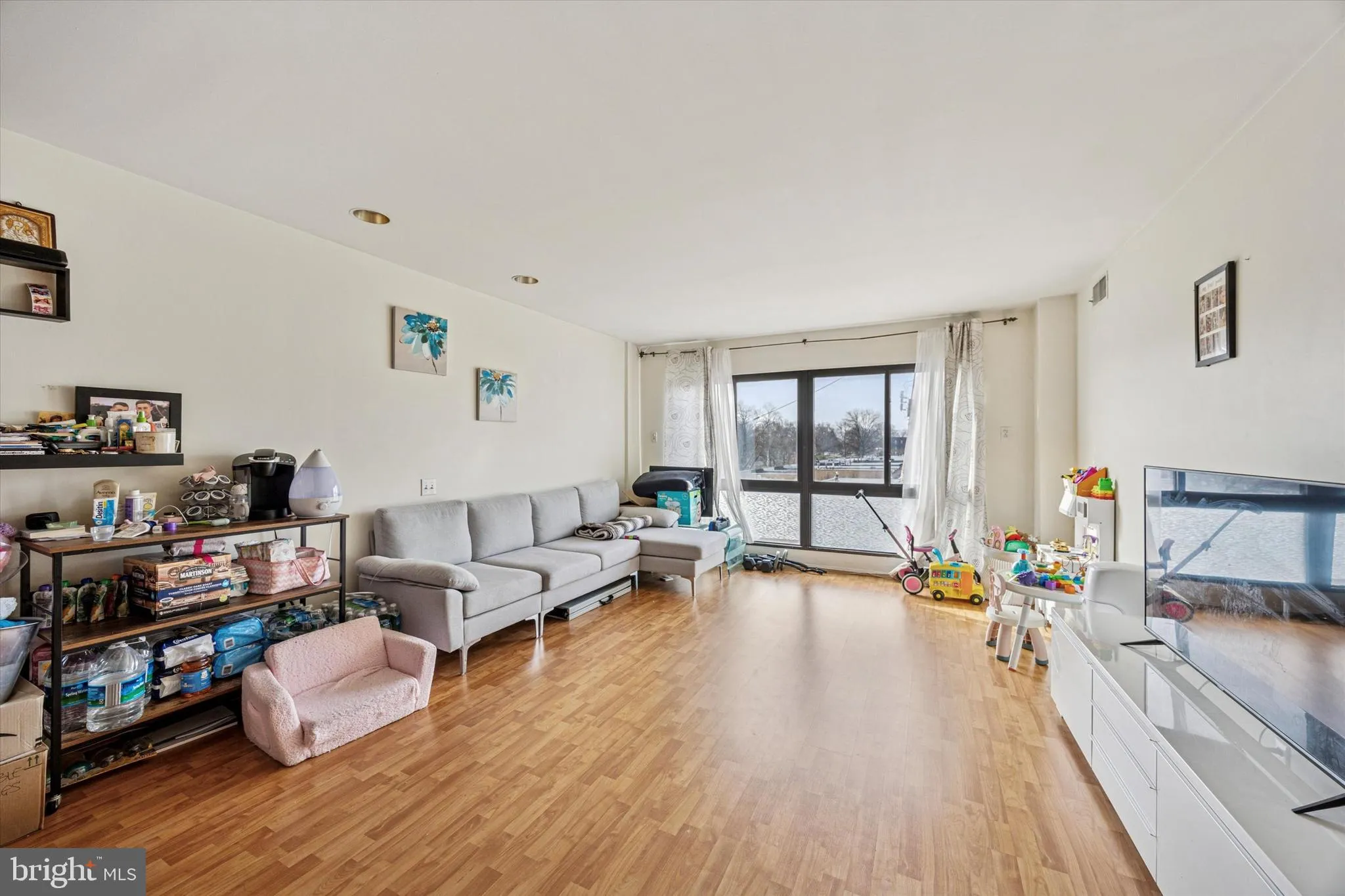 Philadelphia, Pennsylvania 19152, United States, 2 Bedrooms Bedrooms, ,2 BathroomsBathrooms,Residential,Active,87459