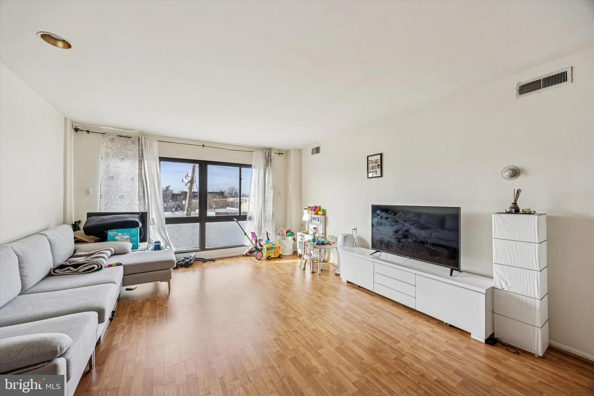Philadelphia, Pennsylvania 19152, United States, 2 Bedrooms Bedrooms, ,2 BathroomsBathrooms,Residential,Active,87459